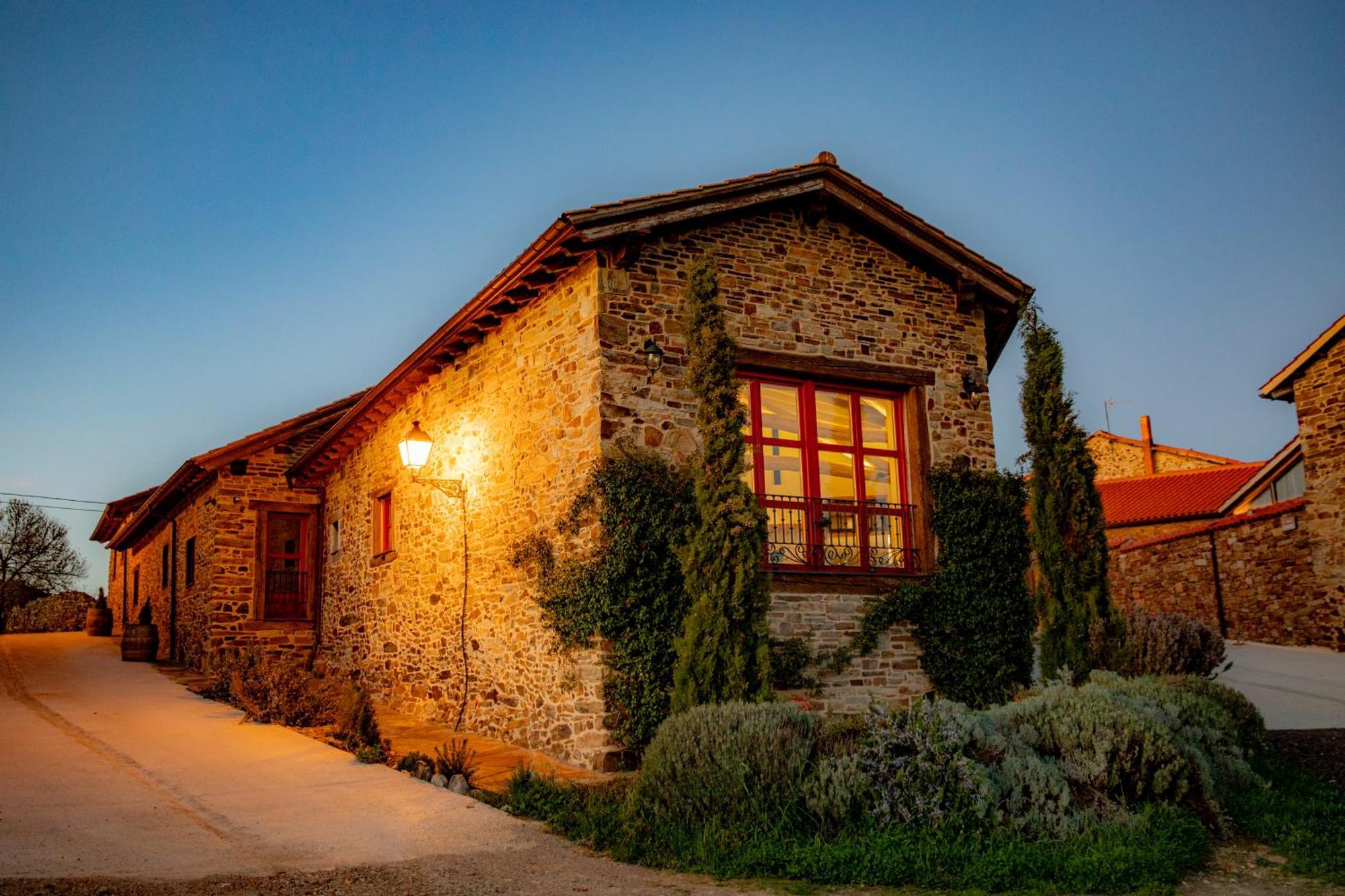 Via Avis Guest House Santa Catalina de Somoza Luaran gambar