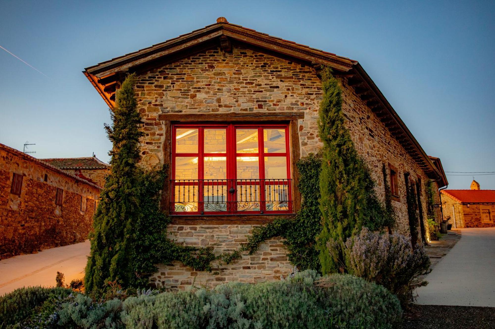 Via Avis Guest House Santa Catalina de Somoza Luaran gambar